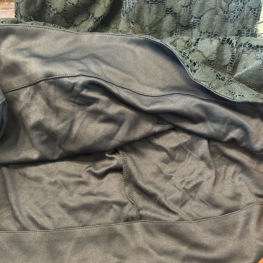 Vince Camuto Dark Green Lace Long Sleeve Dress - Picture 5 of 7